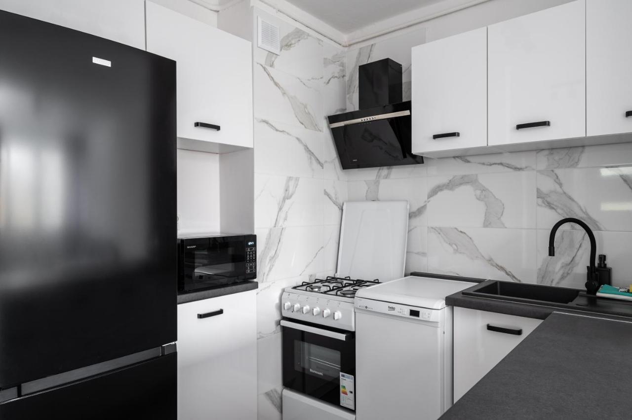 Wierzbno Modern Apartment Warschau Buitenkant foto